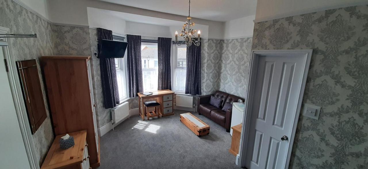 Brooke House Guest house
