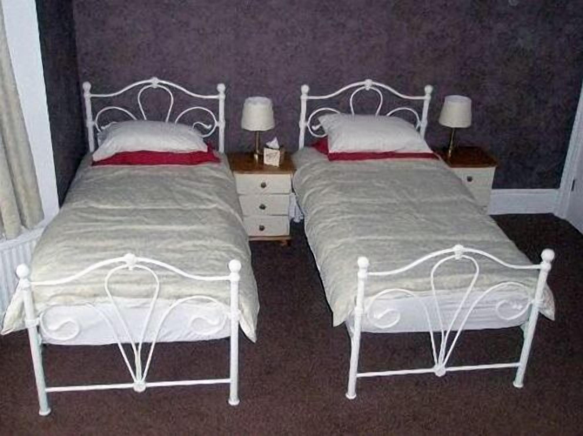 Brooke House 4*