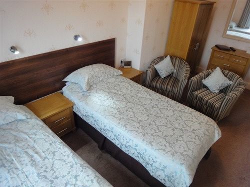 Brooke House Guest house 4*