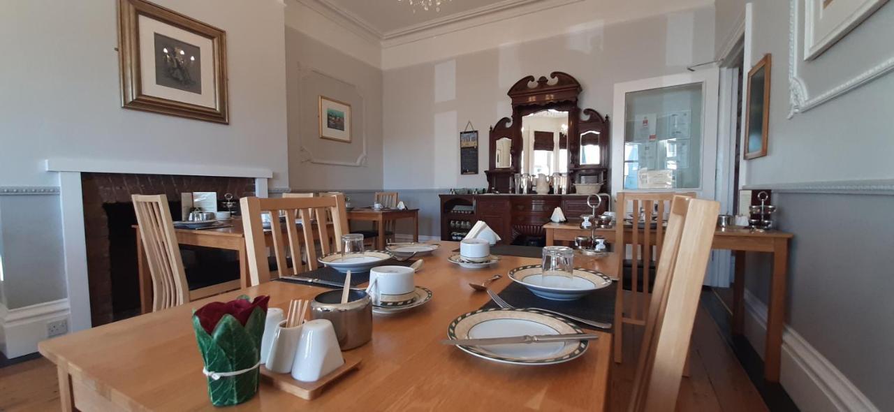 Guest house Brooke House 4*
